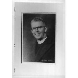 Alexander (Alec) W Bray